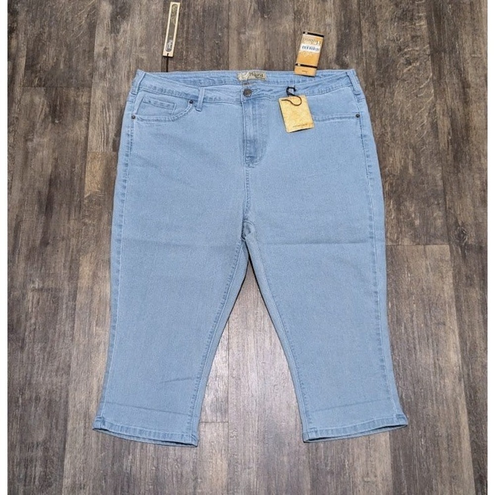 Hybrid & Company Womens Light Wash Capri Jeans Cropped Denim Blue Size 16 NEW
